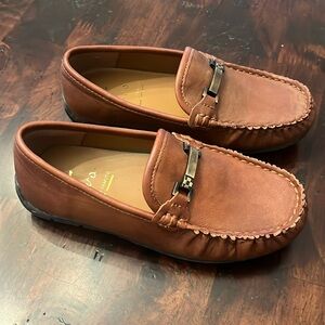 Vince Camuto Leather Loafers